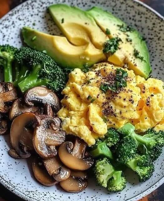 Scrambled Eggs with Sautéed Broccoli & Avocado!