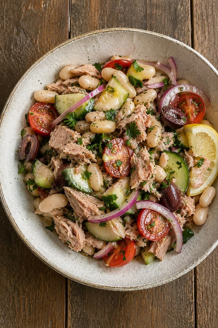 Mediterranean Tuna and White Bean Salad