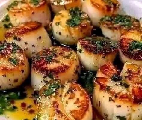 Garlic Butter Baked Scallops