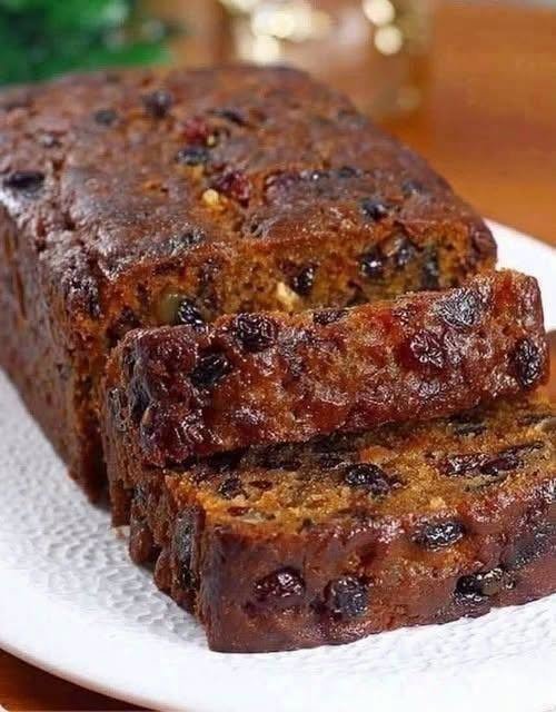 This Melt-in-Your-Mouth Apple Cake