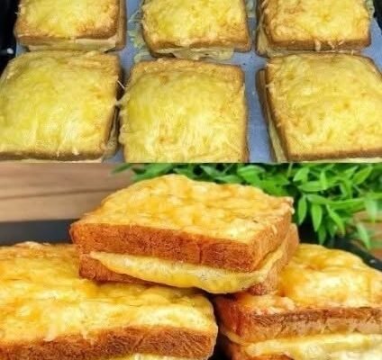 3-Ingredient Cheesy Baked Bread