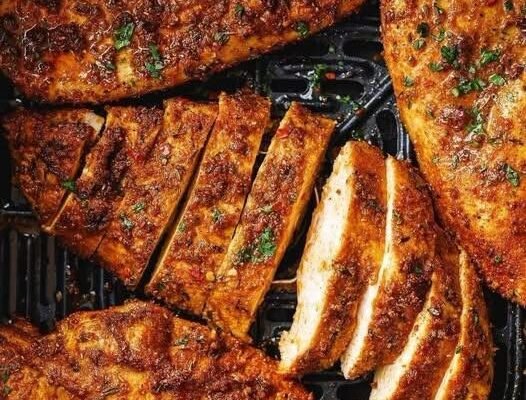 Crispy Air Fryer Garlic Herb Chicken!