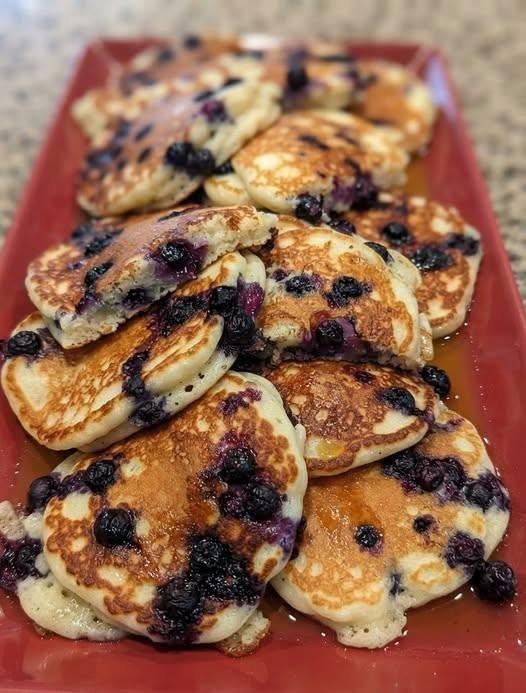 Weight Watchers Blueberry Burst Pancakes!