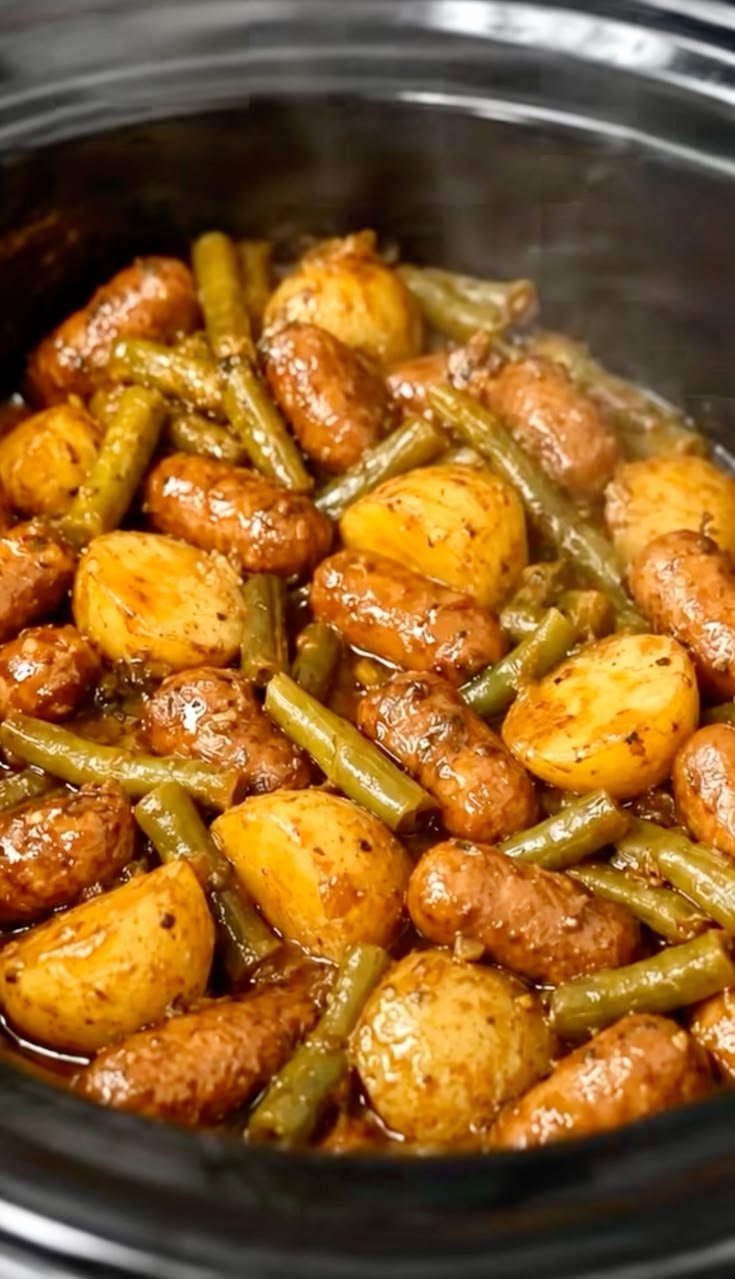 Slow Cooker Garlic Herb Chicken