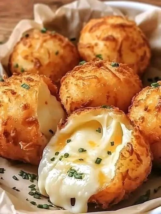 Crispy Cheese-Stuffed Potato Balls Recipe