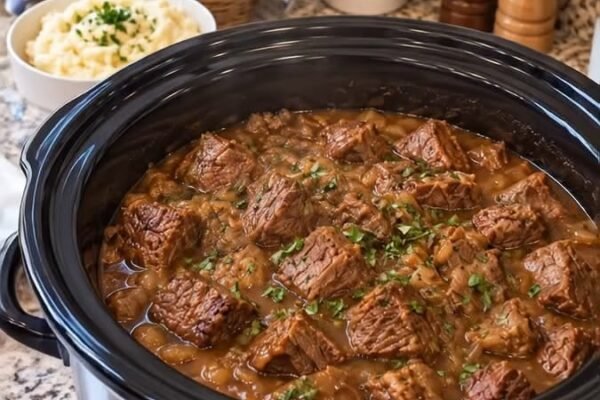 Slow Cooker Beef Tips and Gravy